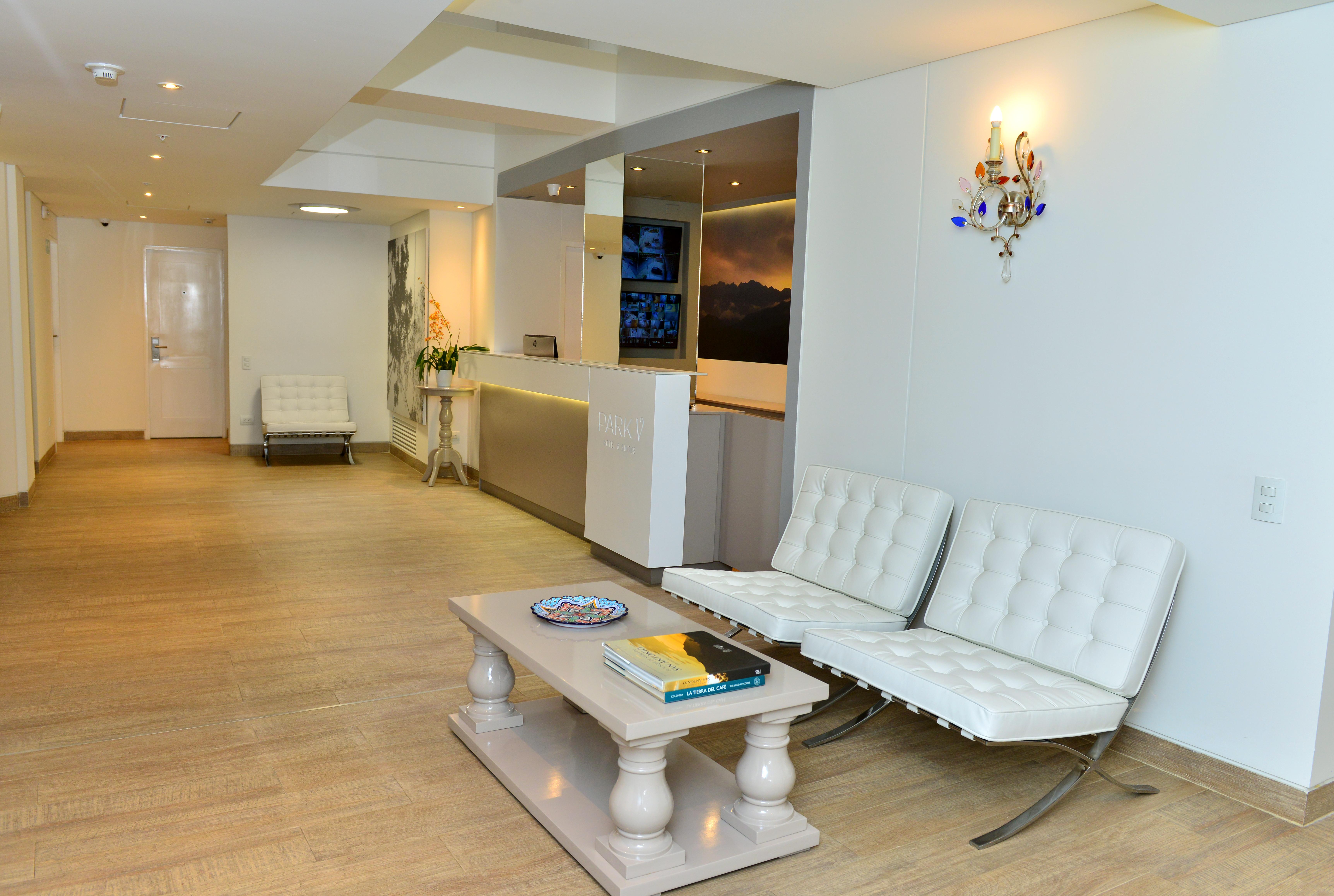 Park V Hotel & Suites Cali Buitenkant foto