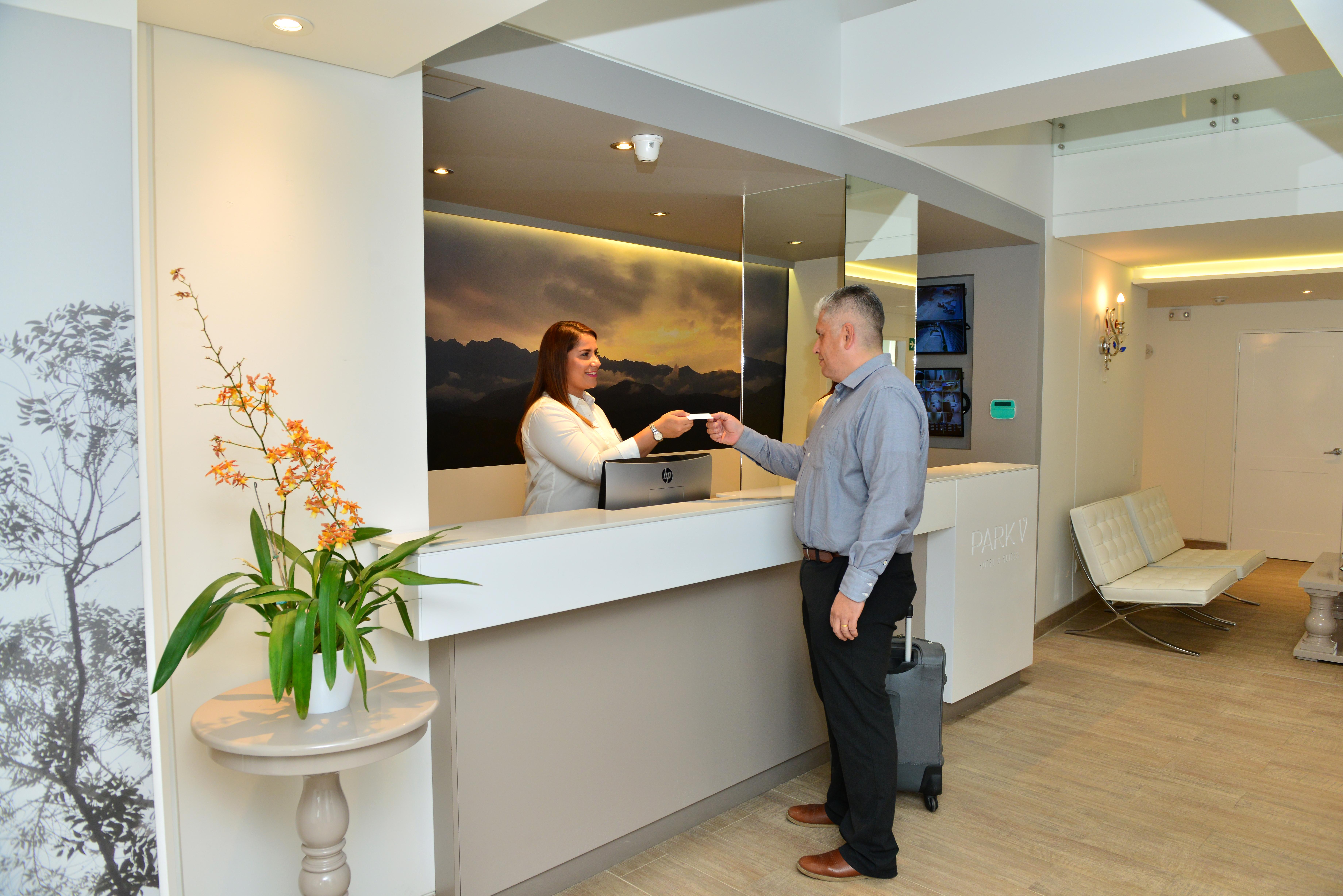 Park V Hotel & Suites Cali Buitenkant foto